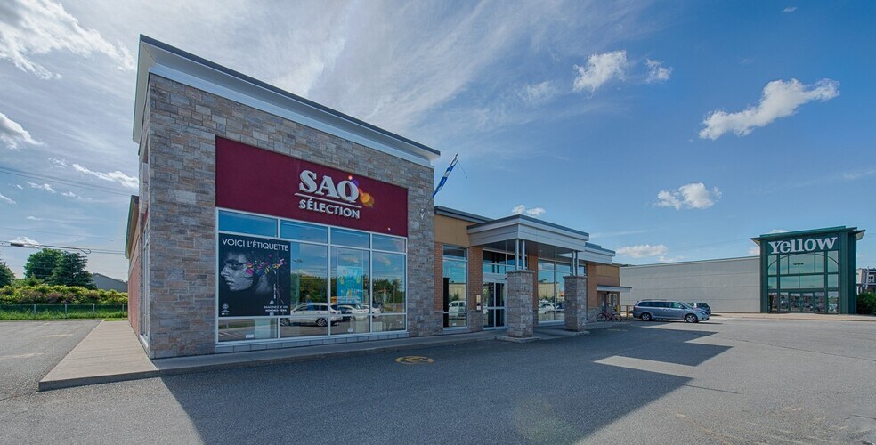 More Photos Of 1111 Boulevard Jutras E, Victoriaville General Retail For Lease
