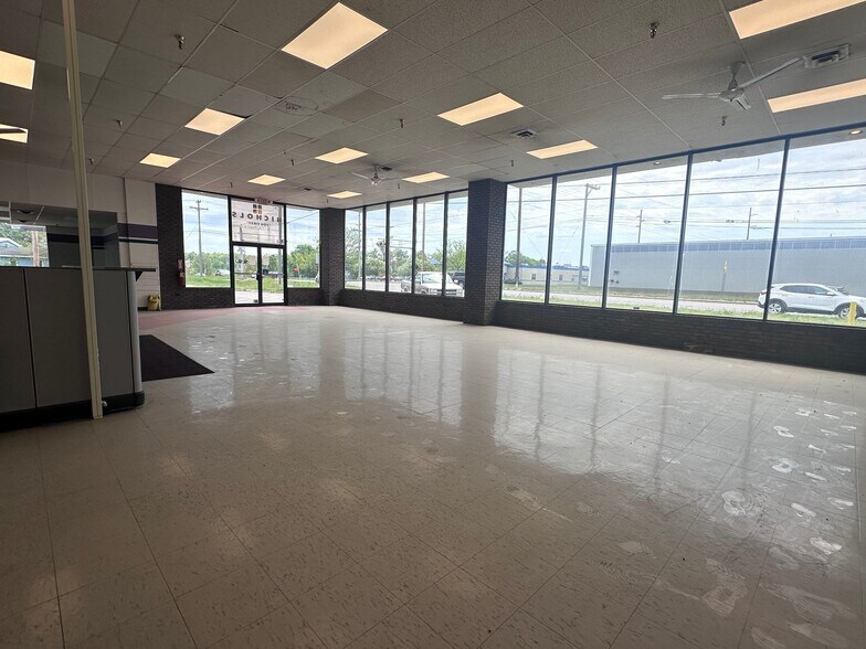 More Photos Of 2360 S Airport Rd W, Traverse City Industrial For Lease