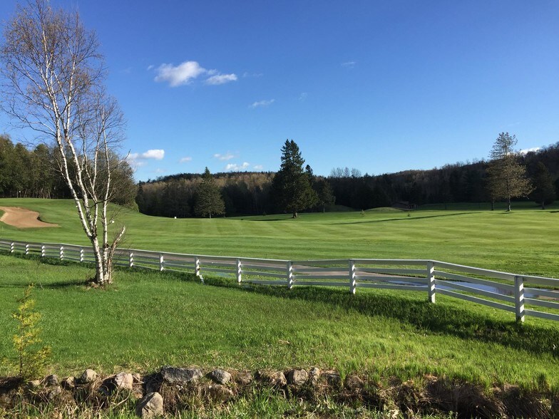 More Photos Of 2255 Rte 327, Grenville-sur-la-rouge Hotel For Sale