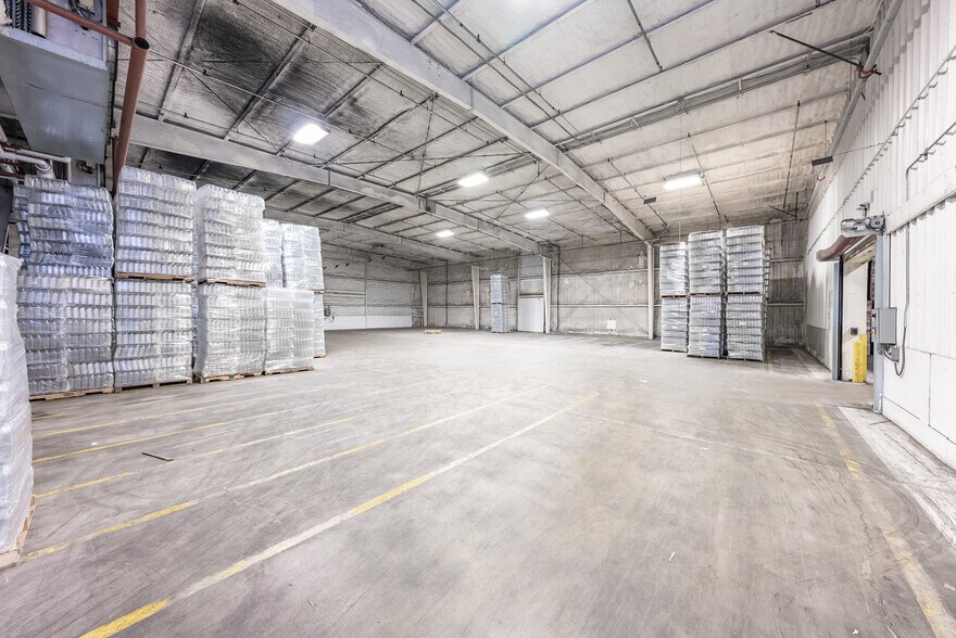 More Photos Of 1900 E Davis Dr, Dinuba Refrigeration Cold Storage For Lease