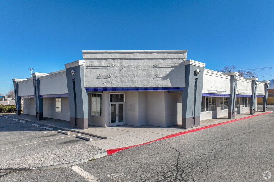 More Photos Of 3621-3901 Menaul NE, Albuquerque General Retail For Lease