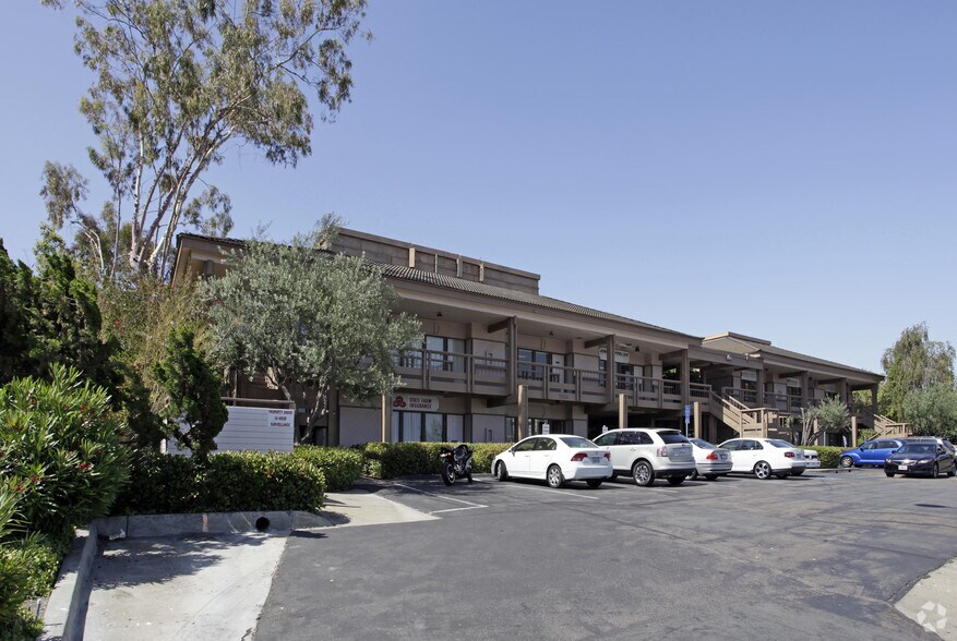 More Photos Of 7183-7189 Navajo Rd, San Diego Office For Lease