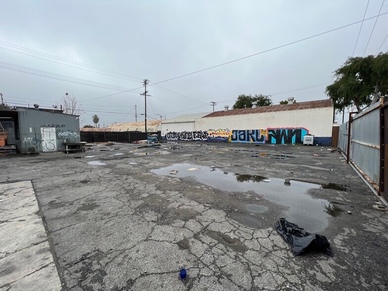 More Photos Of 2208 Belgrave Ave, Huntington Park Land For Lease