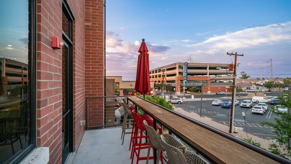 More Photos Of 313 N Gilbert Rd, Gilbert Storefront Retail Office For Sale