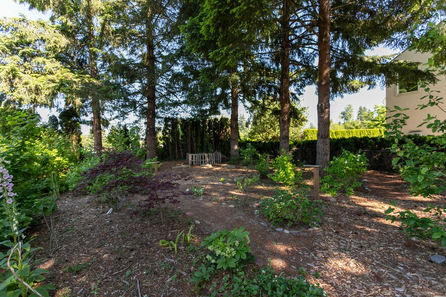 More Photos Of 15525 NE Caples Rd, Brush Prairie Loft Creative Space For Sale