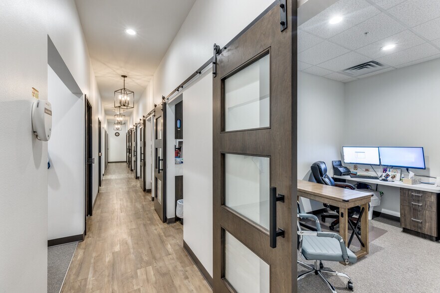 More Photos Of 12828 Eldorado Pky, Frisco Freestanding For Lease