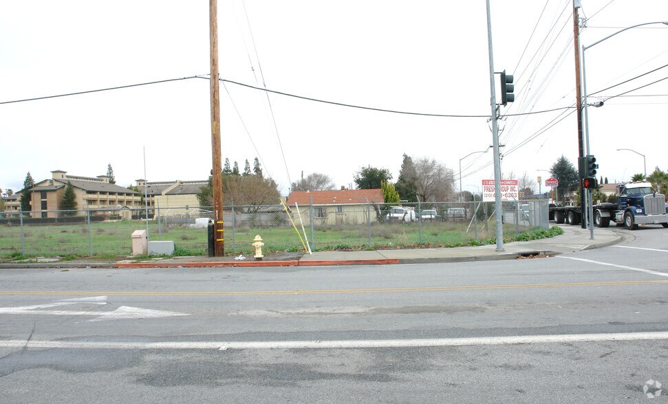 More Photos Of 325 Leavesley Rd, Gilroy Land For Sale