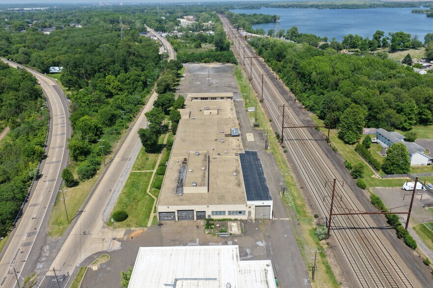 More Photos Of 8400 Rt 13, Levittown Manufacturing For Lease