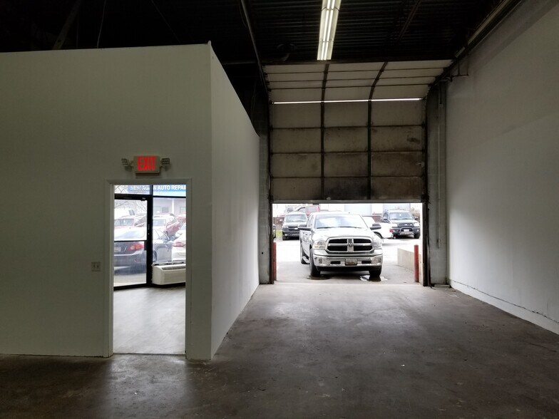 More Photos Of 14725 Baltimore Ave, Laurel Light Distribution For Lease