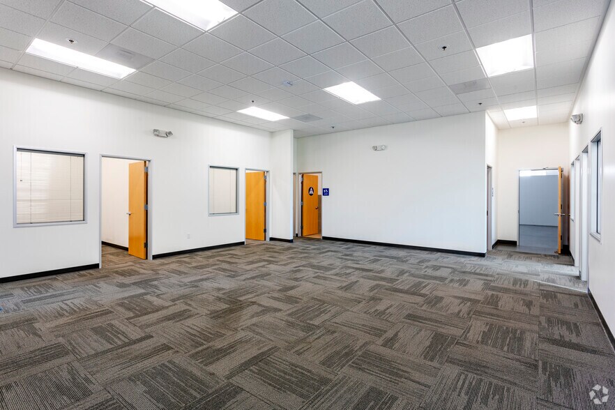 More Photos Of 1401 W Fairway Dr, Santa Maria Warehouse For Sale