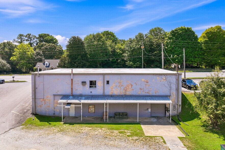 More Photos Of 1854 Thompson Bridge Rd, Gainesville Freestanding For Sale
