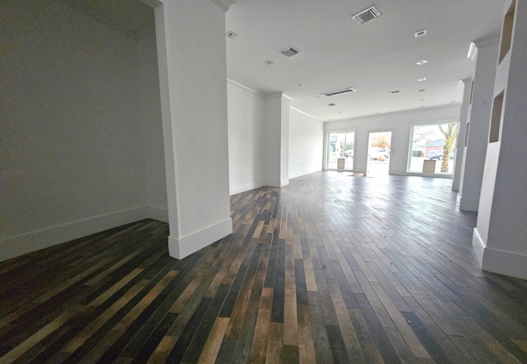 More Photos Of 77 Jobs Ln, Southampton General Retail For Lease