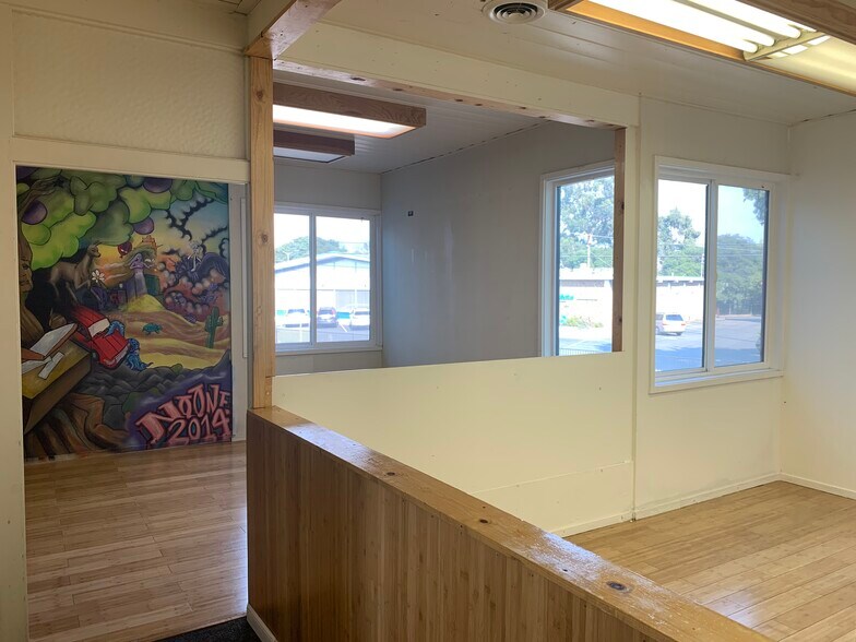 More Photos Of 5353 Claremont Ave, Oakland Research And Development For Lease