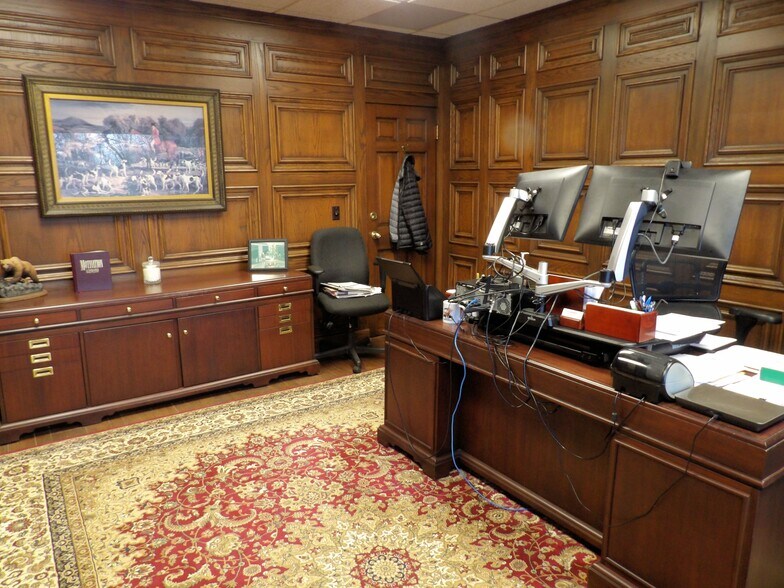 More Photos Of 8624 Station St, Mentor Warehouse For Sale