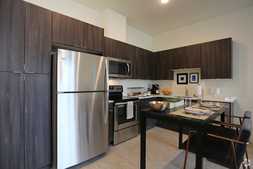 More Photos Of 9924 NE 185th St, Bothell Multifamily For Sale