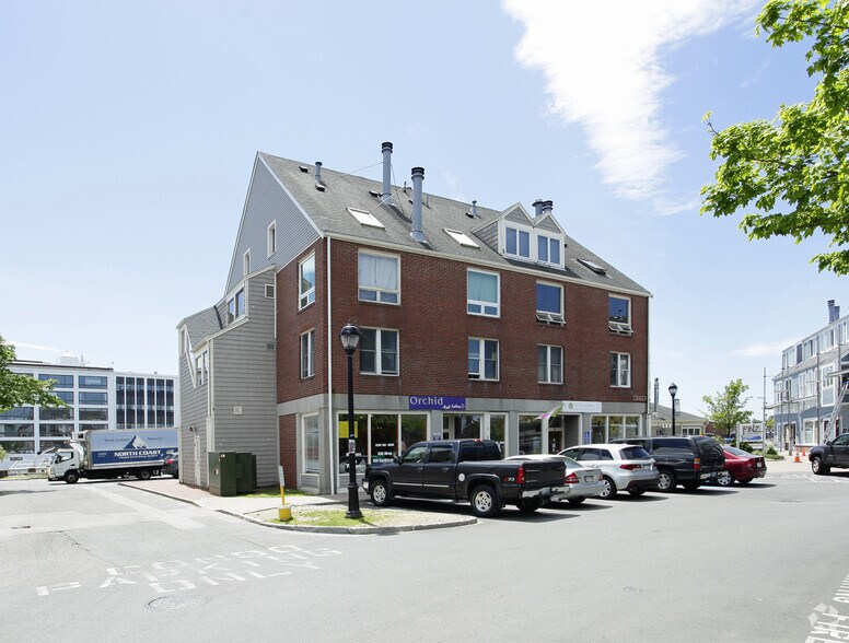 More Photos Of 70-102 Wharf St, Salem Apartments For Lease