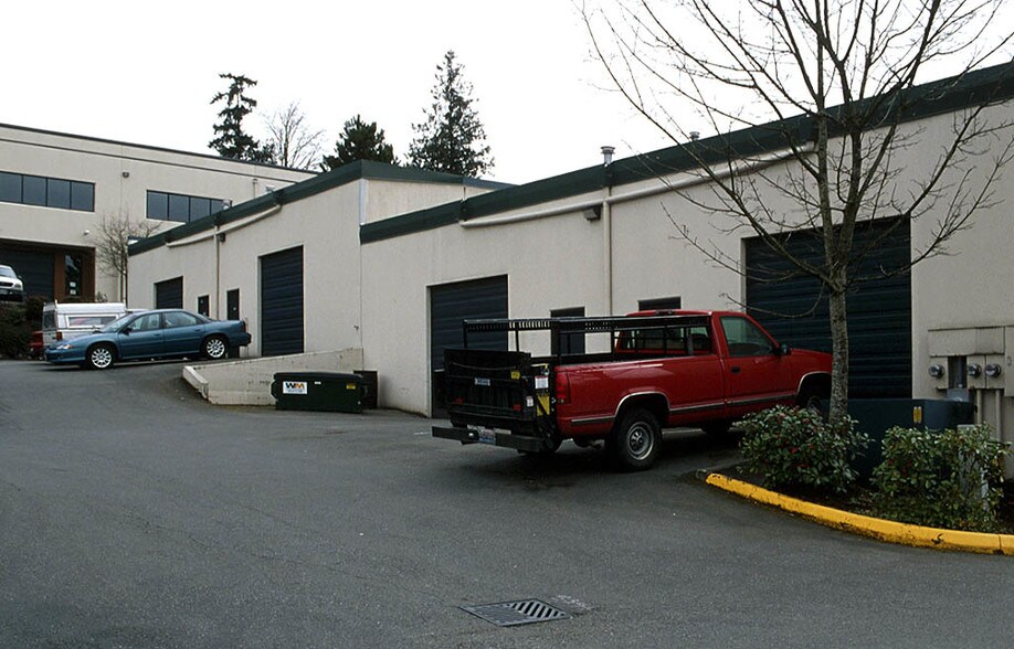 More Photos Of 18352-18378 Redmond Fall City Rd, Redmond Unknown For Lease