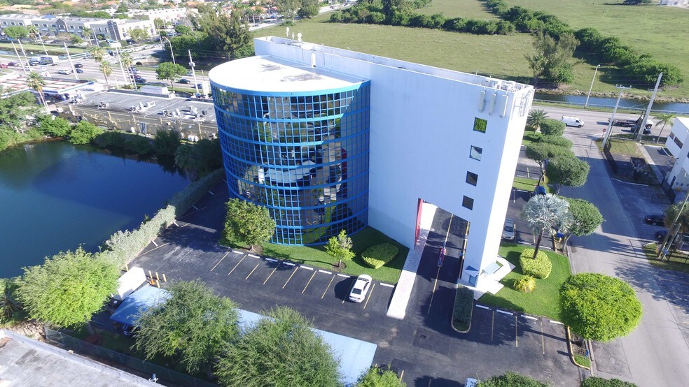 More Photos Of 9600 NW 25th St, Miami Loft Creative Space For Sale