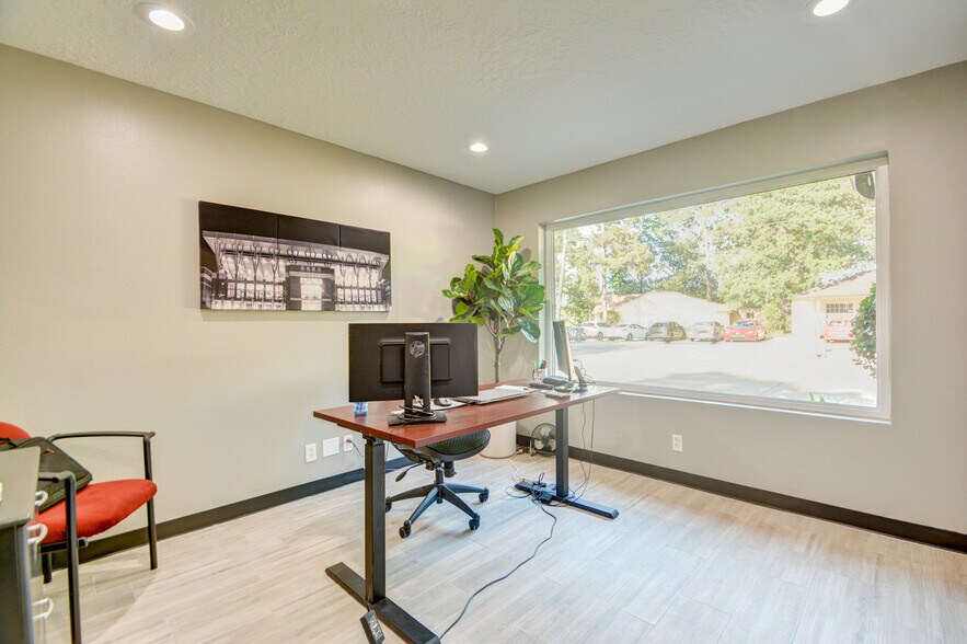 More Photos Of 26615 Oak Ridge Dr, The Woodlands Office For Lease
