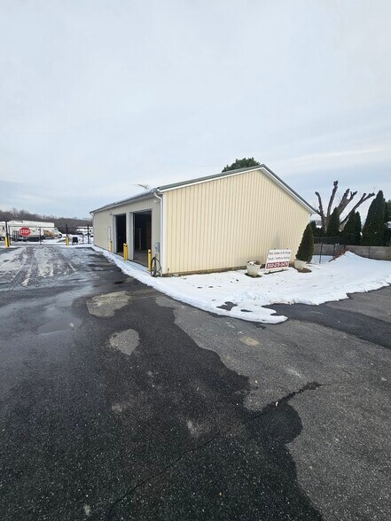 More Photos Of 1466 S Dupont Hwy, New Castle Warehouse For Lease