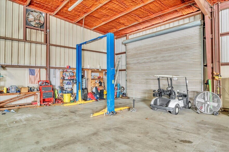 More Photos Of 441 Dunbar Rd, Warner Robins Warehouse For Sale