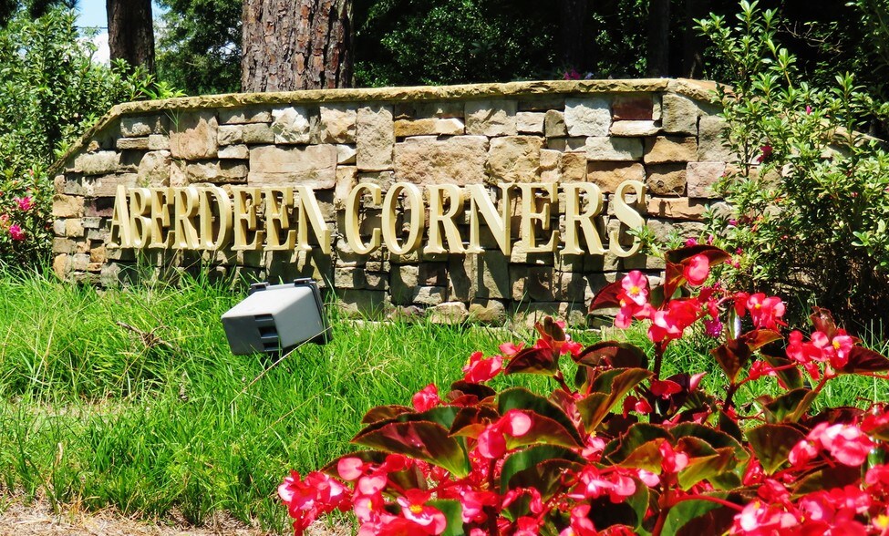 More Photos Of 2011 Commerce Dr N, Peachtree City Storefront Retail Office For Lease