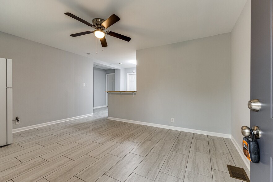 More Photos Of 501 Cedarmont Dr, Antioch Apartments For Sale