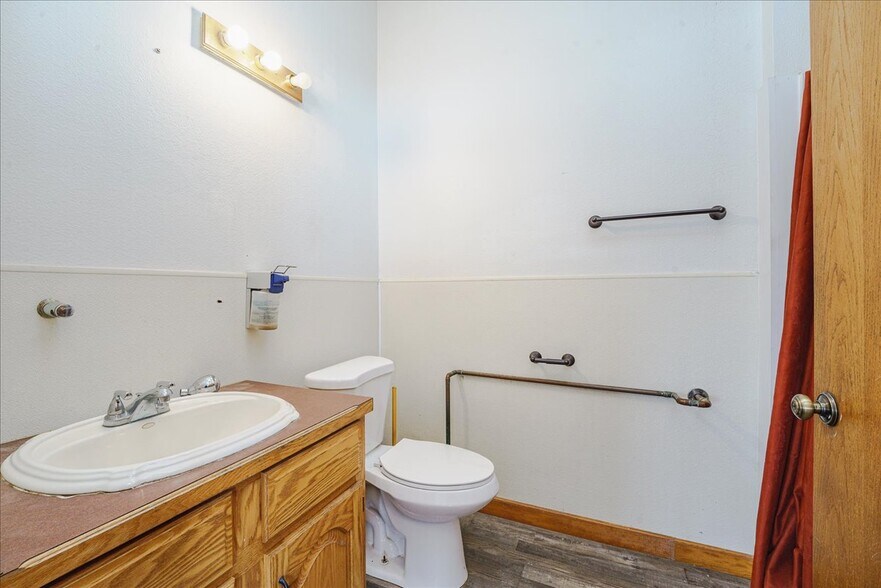 More Photos Of 12446 190th St, Milaca Lodge Meeting Hall For Sale