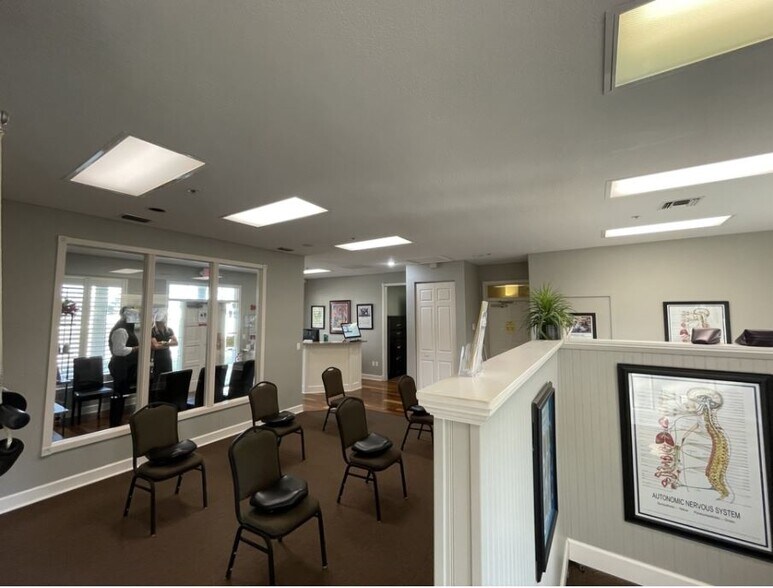 More Photos Of 8830 S Tamiami Trl, Sarasota Office For Lease