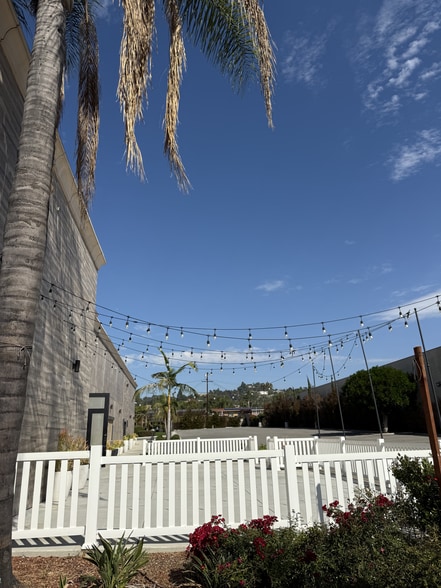 More Photos Of 651 W Whittier Blvd, La Habra Restaurant For Lease