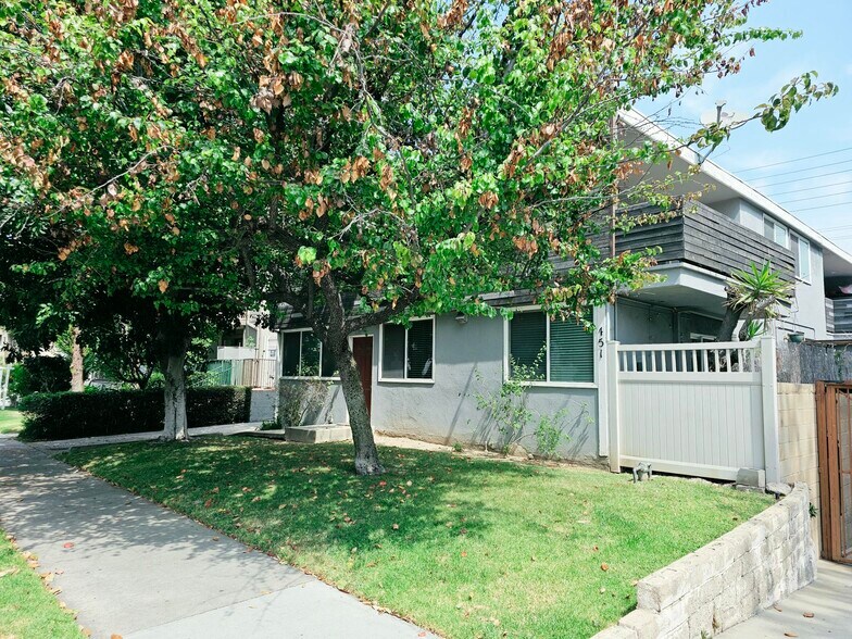 More Photos Of 451 Ivy St, Glendale Apartments For Sale