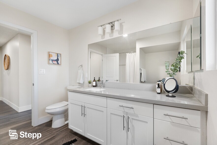 More Photos Of 425 Coronado Ave, Long Beach Apartments For Sale