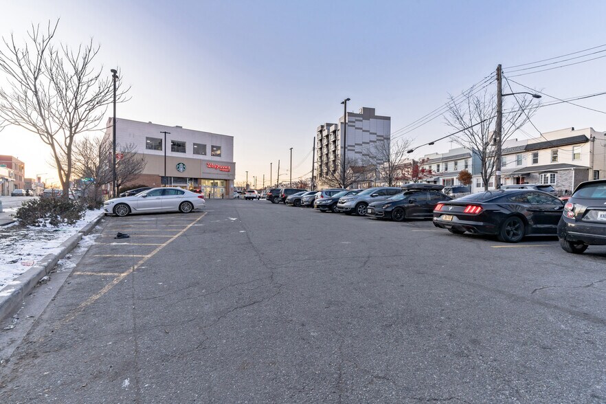 More Photos Of 132-40 Metropolitan Ave, Jamaica Storefront Retail Office For Lease