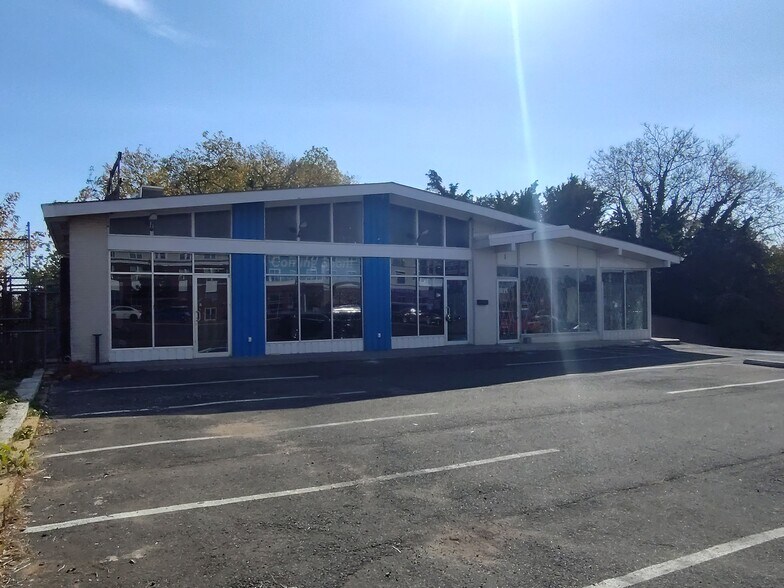 More Photos Of 6825 Richmond Hwy, Alexandria Freestanding For Sale