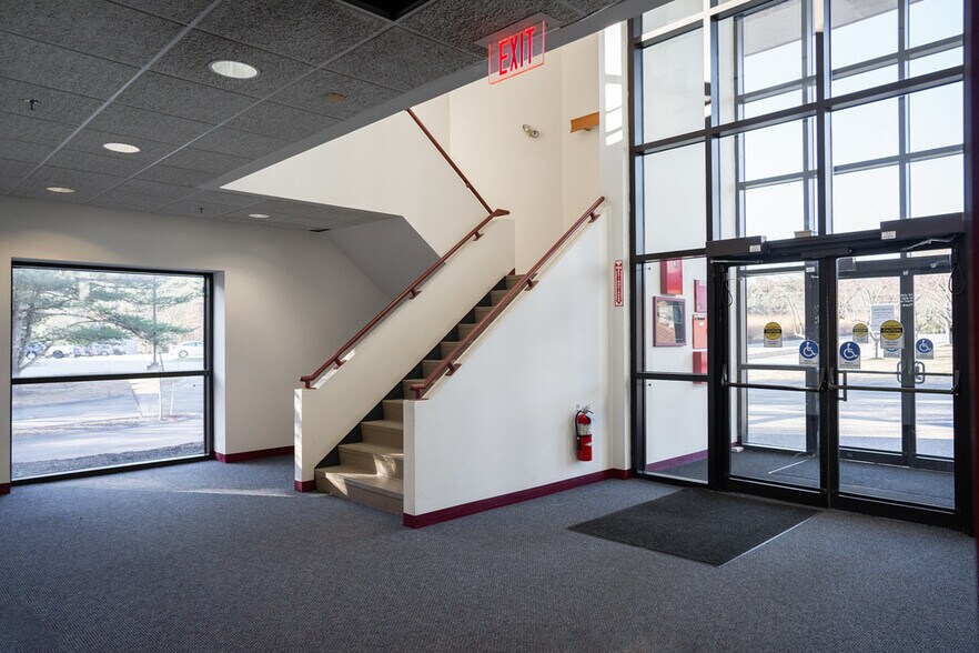 More Photos Of 60 Codman Hill Rd, Boxborough Manufacturing For Lease