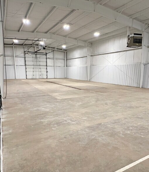 More Photos Of 7810 Whipple Ave NW, North Canton Industrial For Lease