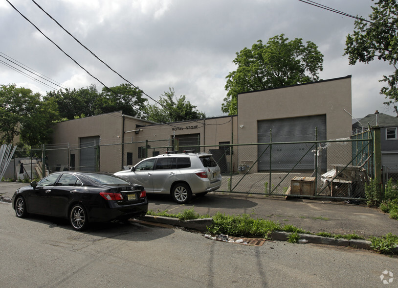 Primary Photo Of 34 Bergen St, Paterson Warehouse For Sale