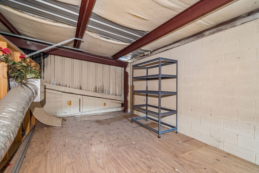 More Photos Of 1956 Kingsley Ave, Orange Park General Retail For Sale