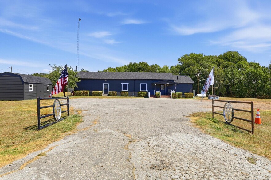 More Photos Of 11540 HWY 69, Whitewright Religious Facility For Sale