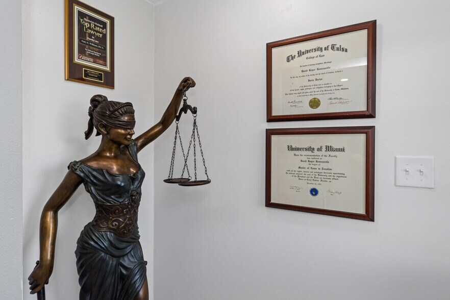 More Photos Of 2645 Sunset Point Rd, Clearwater Freestanding For Lease