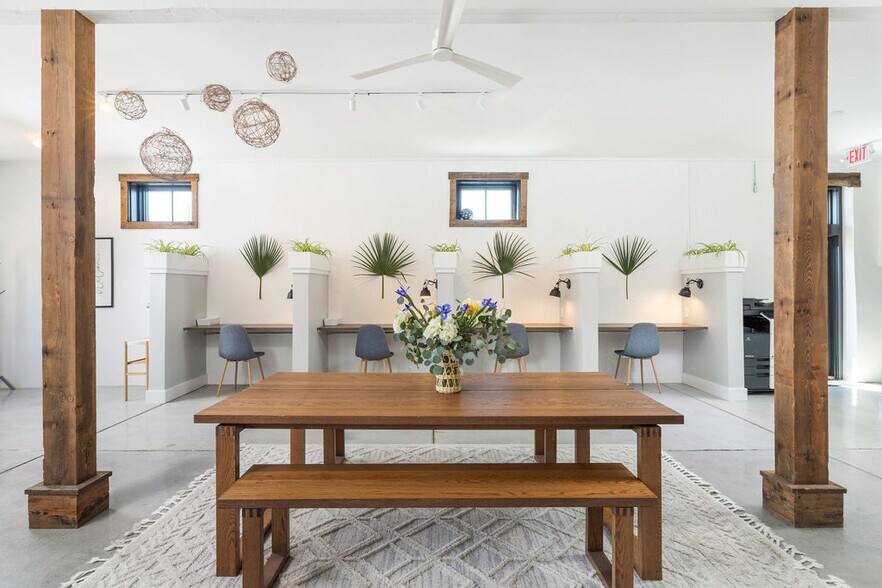 More Photos Of 112 Cape Fear Blvd, Carolina Beach Freestanding For Sale