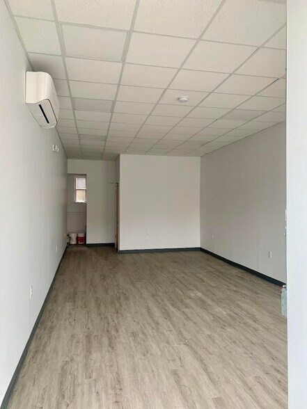 More Photos Of 112-116 Bloomfield Ave, Montclair Storefront Retail Residential For Lease