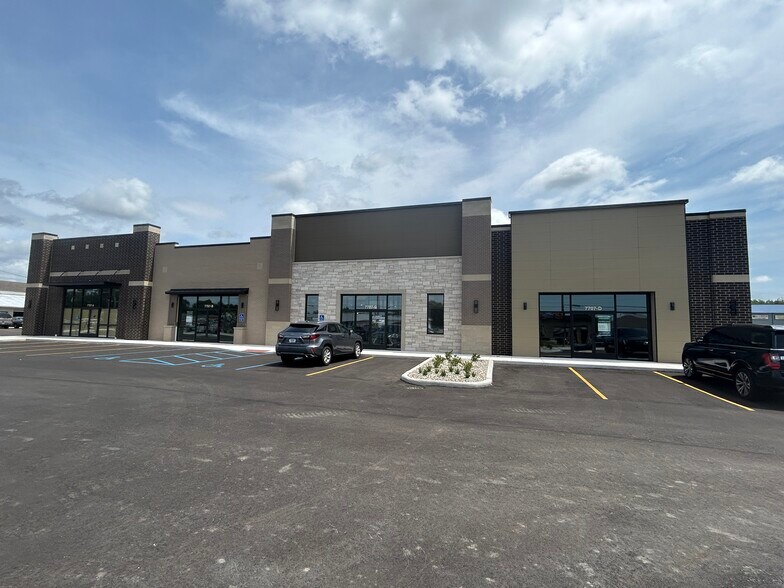 More Photos Of 7725 US Hwy 41, Schererville Storefront Retail Office For Lease