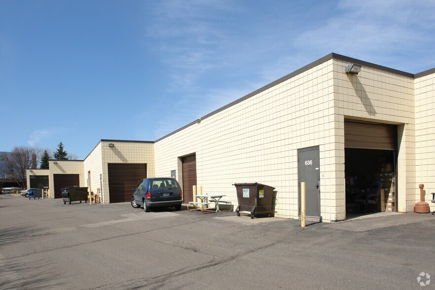 More Photos Of 622-676 Mendelssohn Ave N, Golden Valley Light Manufacturing For Lease