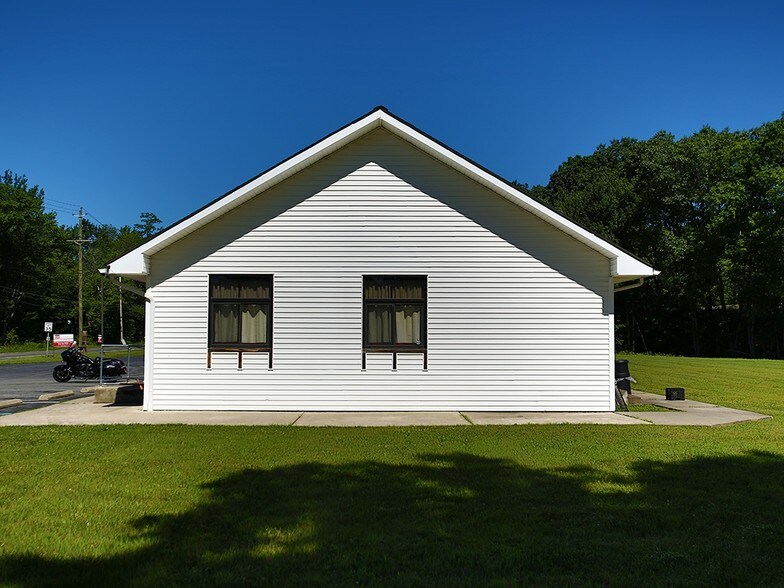 More Photos Of 1632 NY-211, Otisville Freestanding For Sale