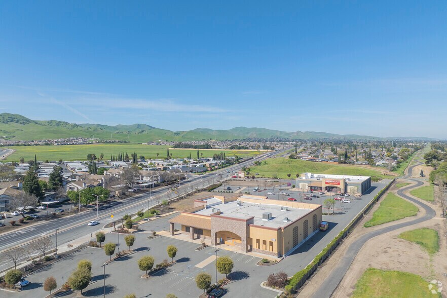 More Photos Of 3130 Buchanan Rd, Antioch Drugstore For Lease