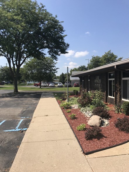 More Photos Of 9459 Lapeer Rd, Davison Office For Sale