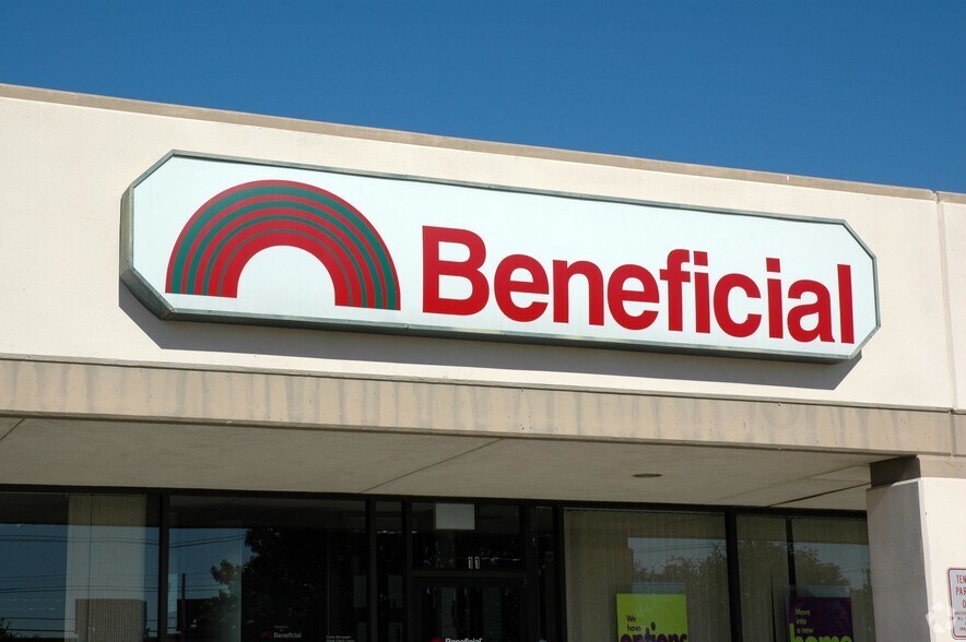 More Photos Of 1225 Belt Line Rd, Garland Unknown For Lease