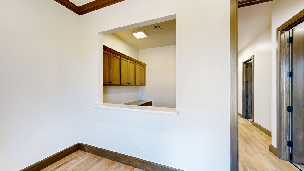 More Photos Of 2900 Washington Dr, Norman Unknown For Lease