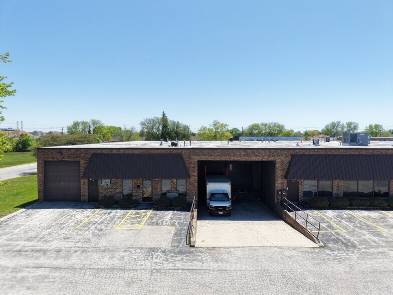 More Photos Of 1584-1598 Huntington Dr, Calumet City Warehouse For Lease